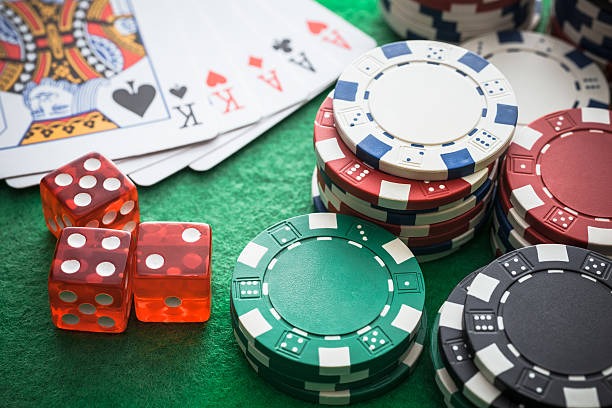 Live Dragon Tiger dealer table on permata4d login mobile app